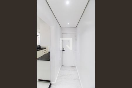 Entrada de apartamento para alugar com 3 quartos, 90m² em Jardim Tupanci, Barueri