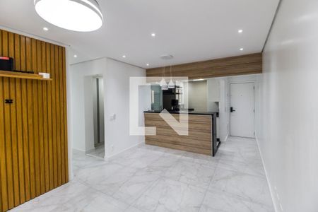 Sala  de apartamento para alugar com 3 quartos, 90m² em Jardim Tupanci, Barueri