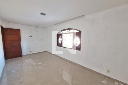 Quarto de casa para alugar com 4 quartos, 198m² em Parque Independencia, Duque de Caxias