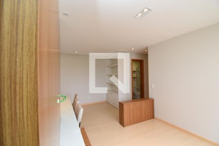 Sala de apartamento para alugar com 2 quartos, 63m² em Cristo Rei, Curitiba