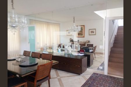 Casa à venda com 7 quartos, 770m² em Morumbi, São Paulo