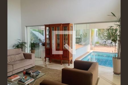 Casa à venda com 7 quartos, 770m² em Morumbi, São Paulo