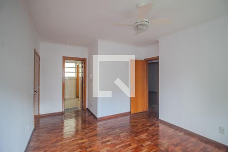 Sala de apartamento para alugar com 3 quartos, 100m² em Santana, Porto Alegre