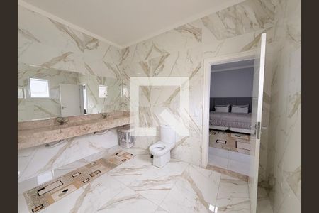 Banheiro da Suíte 1 de casa de condomínio à venda com 4 quartos, 450m² em Jardim Tarumã, Jundiaí