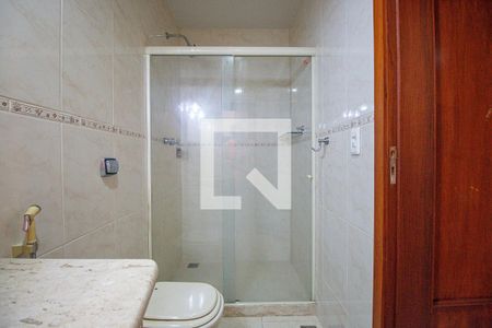 Banheiro de casa para alugar com 2 quartos, 100m² em Grajaú, Rio de Janeiro