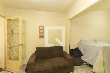 Sala de casa à venda com 5 quartos, 130m² em Conjunto Residencial José Bonifácio, São Paulo