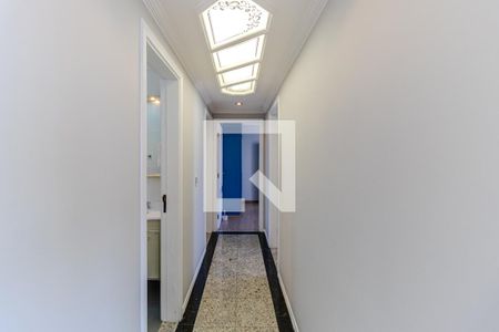 Corredor de apartamento à venda com 3 quartos, 117m² em Higienópolis, São Paulo