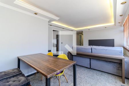 Sala de apartamento à venda com 3 quartos, 117m² em Higienópolis, São Paulo