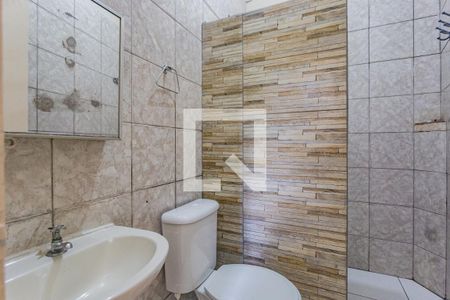 Banheiro de casa para alugar com 2 quartos, 40m² em Sacoma, São Paulo