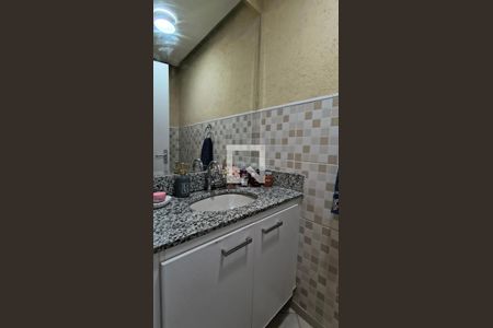 Lavabo  de casa de condomínio à venda com 3 quartos, 132m² em Vargem Pequena, Rio de Janeiro