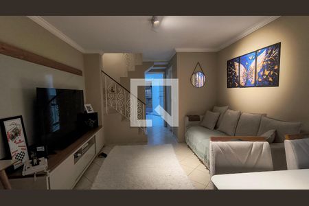 Sala de casa de condomínio à venda com 3 quartos, 132m² em Vargem Pequena, Rio de Janeiro