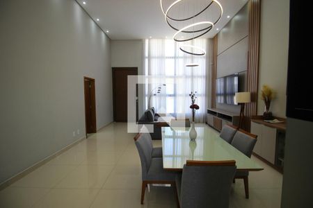 Casa de Condomínio para alugar com 3 quartos, 200m² em Jardim Tatiana, Votorantim