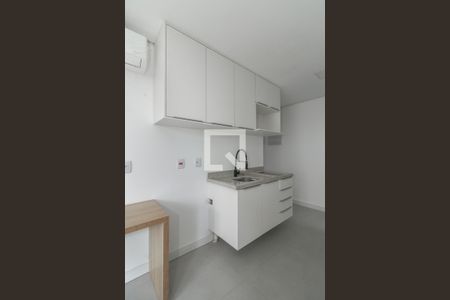 Sala / Quarto / Cozinha de apartamento à venda com 1 quarto, 30m² em Independência, Porto Alegre