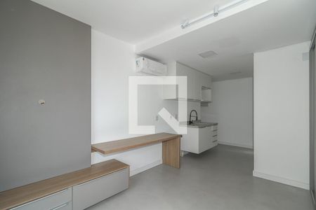 Sala / Quarto / Cozinha de apartamento à venda com 1 quarto, 30m² em Independência, Porto Alegre
