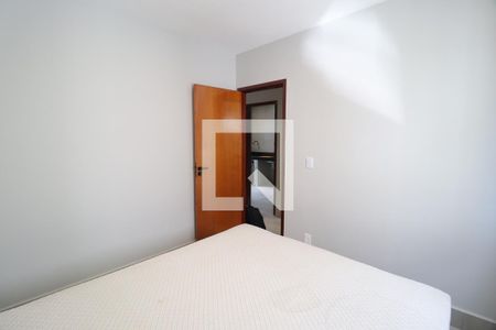 Quarto 2 de apartamento para alugar com 2 quartos, 40m² em Centro, Uberlândia