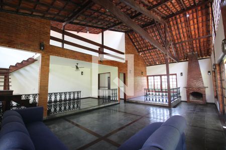 Sala de casa de condomínio à venda com 4 quartos, 446m² em Jacarepaguá, Rio de Janeiro