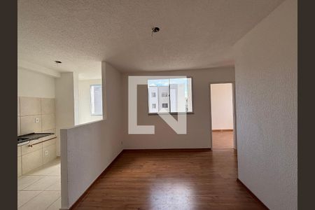 Sala de apartamento para alugar com 2 quartos, 45m² em Chácara Contagem, Contagem