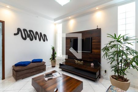 Sala de casa para alugar com 4 quartos, 230m² em Sítio do Morro, São Paulo