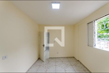 Quarto 1 de casa para alugar com 2 quartos, 50m² em Jardim Mutinga, São Paulo