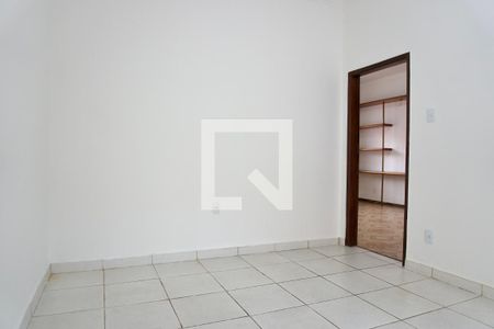 Sala 2 de casa para alugar com 4 quartos, 300m² em Santa Tereza, Belo Horizonte