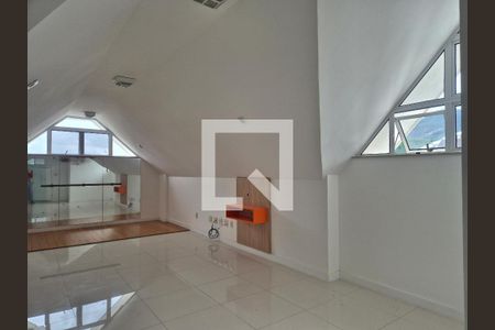 Casa de Condomínio para alugar com 3 quartos, 399m² em Barra da Tijuca, Rio de Janeiro