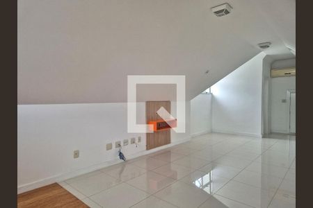 Casa de Condomínio para alugar com 3 quartos, 399m² em Barra da Tijuca, Rio de Janeiro