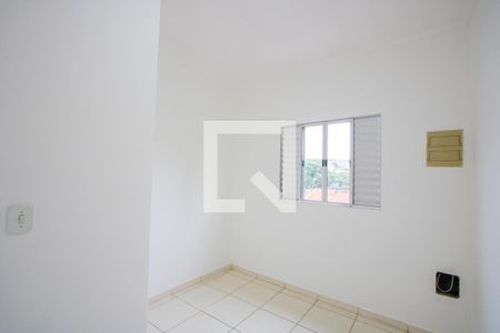 Quarto 2 de casa para alugar com 2 quartos, 60m² em Vila Guiomar, Santo André