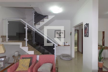 Sala de casa para alugar com 5 quartos, 180m² em Vila Santa Clara, São Paulo