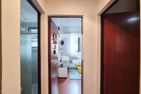 corredor de apartamento à venda com 2 quartos, 53m² em Conjunto Residencial Pombeva, São Bernardo do Campo