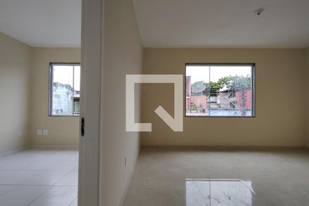 Sala de casa à venda com 2 quartos, 65m² em Taquara, Rio de Janeiro