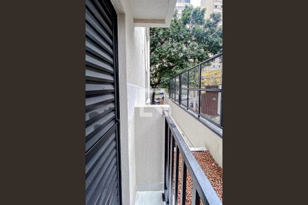 Varanda de kitnet/studio para alugar com 1 quarto, 27m² em Pompeia, São Paulo