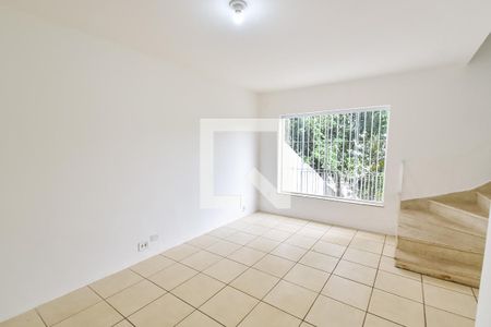 Sala de casa para alugar com 3 quartos, 119m² em Jardim da Gloria, São Paulo