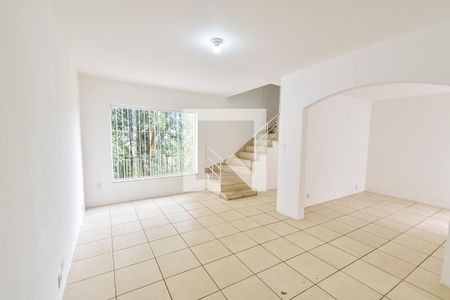 Sala de casa para alugar com 3 quartos, 119m² em Jardim da Gloria, São Paulo