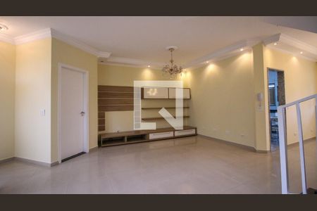 Casa de Condomínio para alugar com 4 quartos, 220m² em Vila Lucia, São Paulo