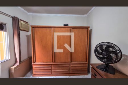 Quarto 1 de casa para alugar com 2 quartos, 64m² em Irajá, Rio de Janeiro