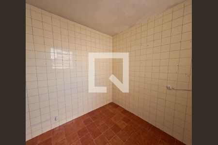 Cozinha de casa para alugar com 1 quarto, 65m² em Bonsucesso, Rio de Janeiro