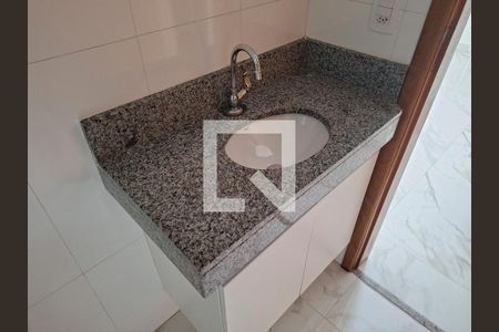 Banheiro de apartamento para alugar com 2 quartos, 48m² em Santana, São Paulo