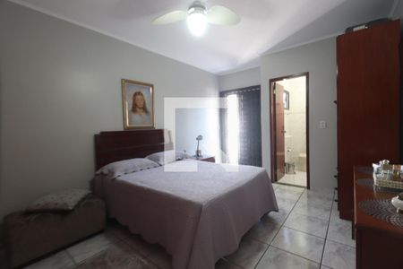 Suíte de casa à venda com 3 quartos, 310m² em Vila Lucia, São Paulo