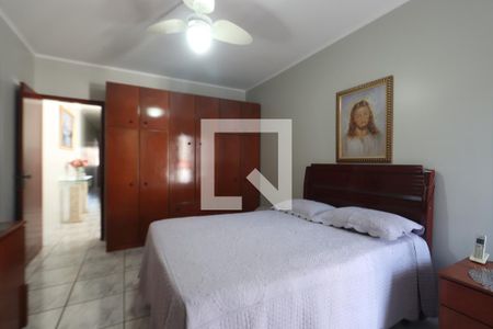 Suíte de casa à venda com 3 quartos, 310m² em Vila Lucia, São Paulo