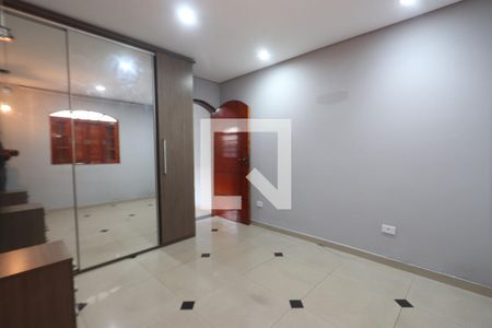 Quarto 1 de casa para alugar com 2 quartos, 55m² em Jardim Machado, São Paulo
