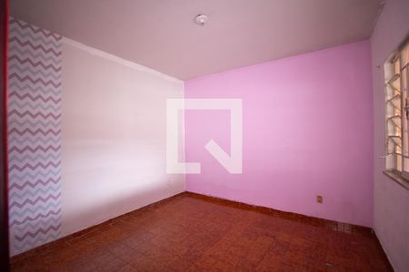 Quarto 1 de casa para alugar com 2 quartos, 32m² em Trindade, São Gonçalo