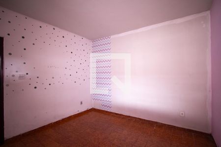 Quarto 1 de casa para alugar com 2 quartos, 32m² em Trindade, São Gonçalo