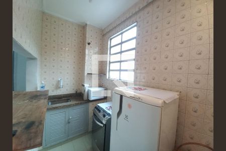 Cozinha de apartamento para alugar com 2 quartos, 70m² em Itararé, São Vicente