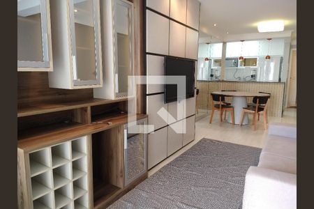 Apartamento para alugar com 2 quartos, 72m² em Aclimação, São Paulo