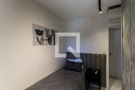Quarto 1 de apartamento para alugar com 2 quartos, 90m² em Caminho das Árvores, Salvador