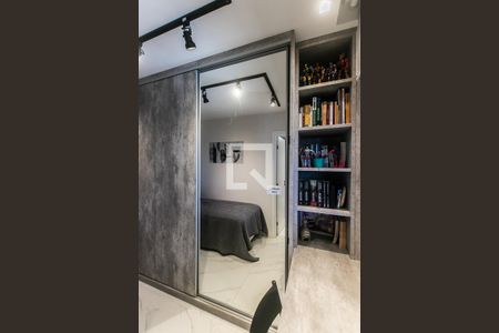 Quarto 1 de apartamento para alugar com 2 quartos, 90m² em Caminho das Árvores, Salvador