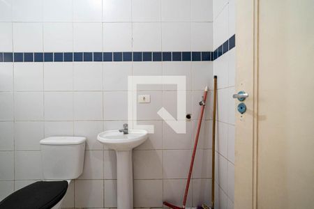 Banheiro de kitnet/studio para alugar com 1 quarto, 32m² em Centro Histórico de São Paulo, São Paulo