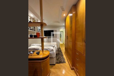 Apartamento para alugar com 4 quartos, 323m² em Vila Sonia, São Paulo