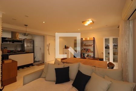 Sala de apartamento à venda com 2 quartos, 80m² em Campestre, Santo André