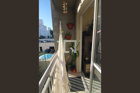 Sacada da Sala de apartamento à venda com 3 quartos, 69m² em Tristeza, Porto Alegre